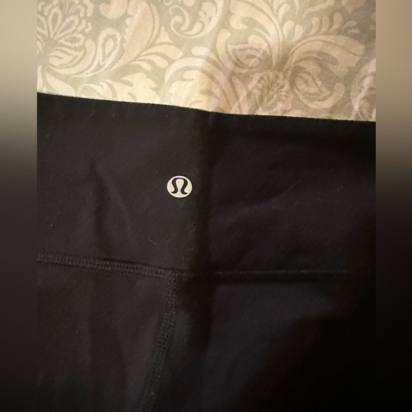 LULULEMON X SOULCYCLE BLACK SOUL LEGGINGS SIZE 8 LENGTH 28 INCHES WAIST 14INCHES - Picture 4 of 10